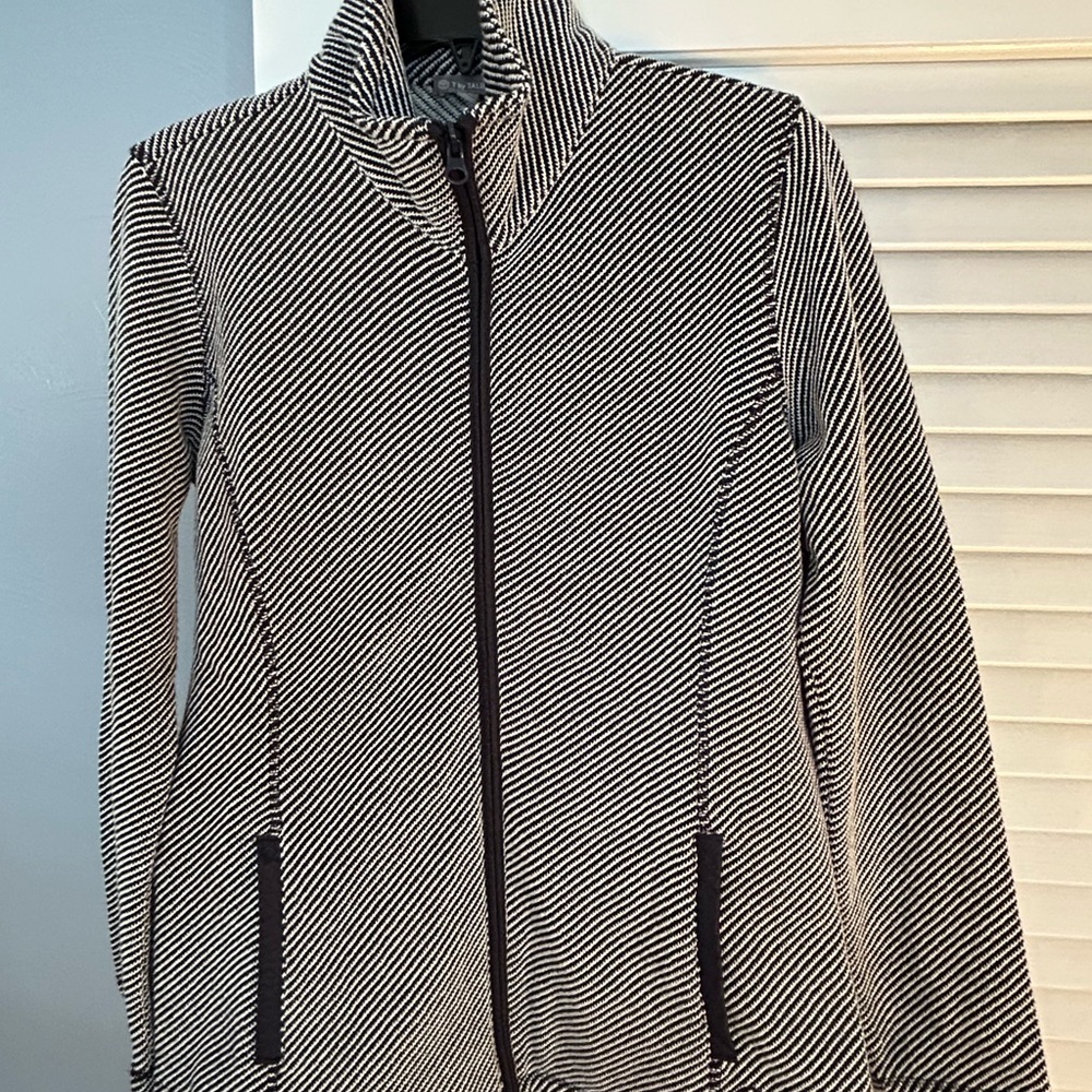 Talbots dark navy and cream zipper jacket/ cardigan.